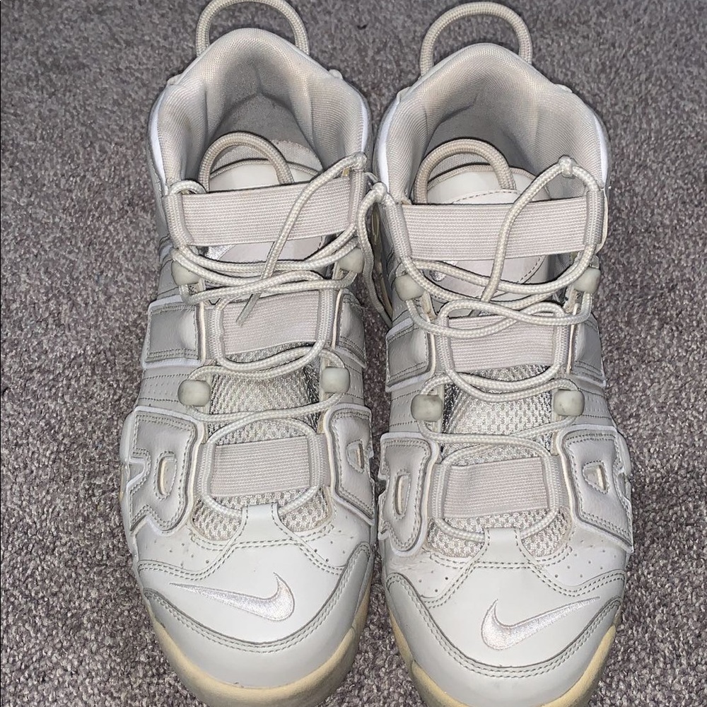 Nike Air More Uptempo’s Light Bone